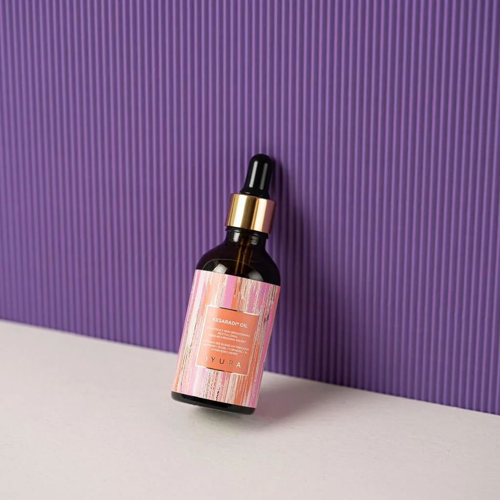 Kesaradi Daily Glow Oil - Daily Ayurvedic Face Oil with Saffron, Natural Vitamin E, Vetiver, Licorice and Haldi - Image 8